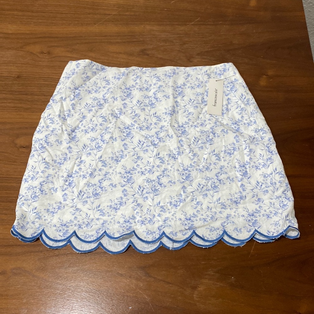 mini skirt